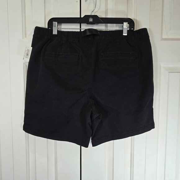 NWT Men’s Black Cargo Shorts with Belt – Size Large, Casual Utility Style - Picture 2 of 4